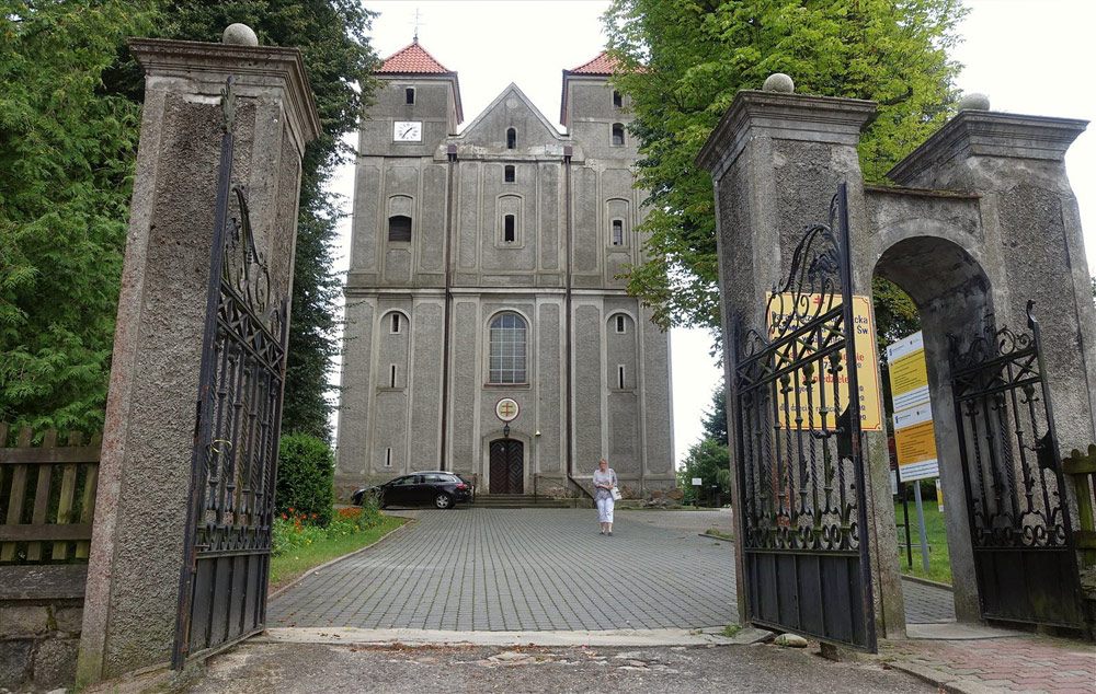 05a Gorzno Kosciol COM