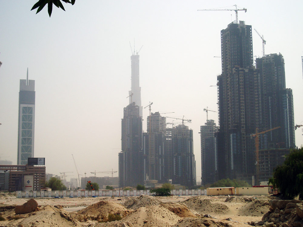 ABU DHABI com b